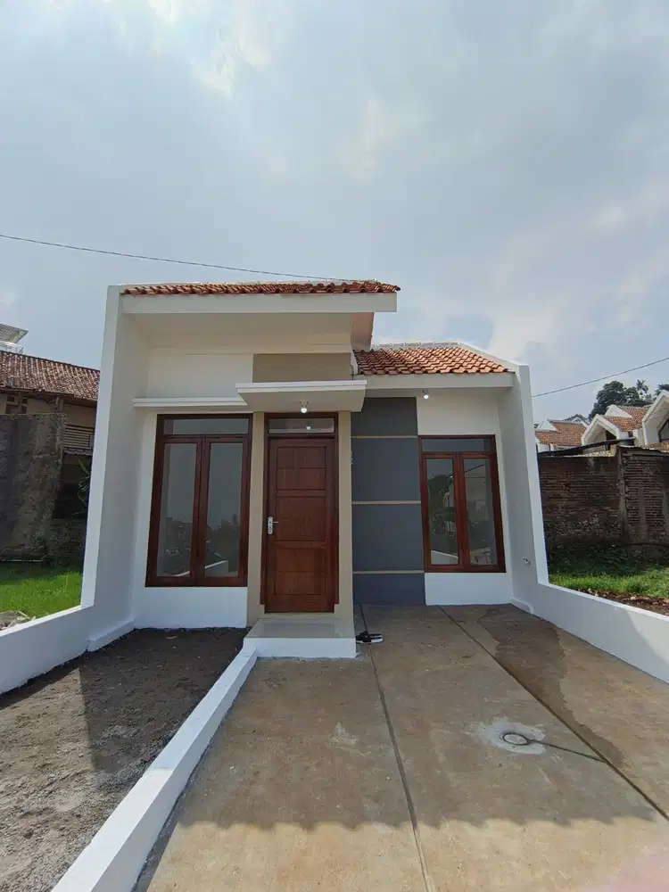 Rumah dekat kota madya 20 menit ke uin cibiru dan pasar ujung berung