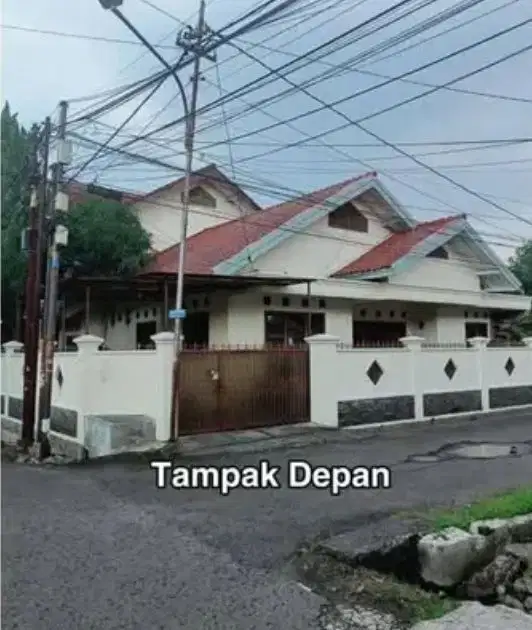 Rumah terawat dekat griya Buahbatu Bandung kota dan pintu tol Buahbatu