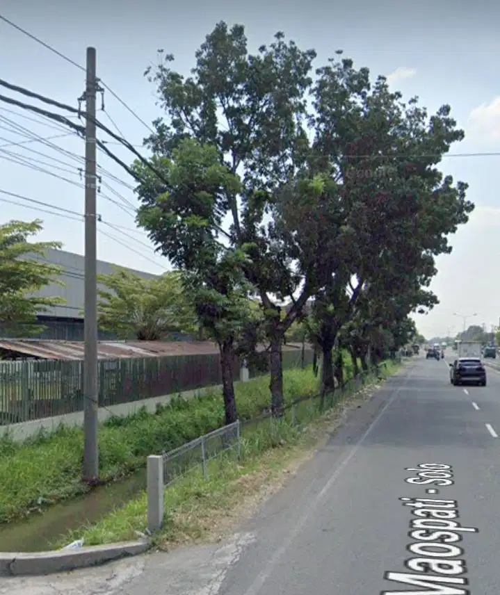 DIJUAL TANAH & BANGUNAN/ GUDANG DI KARANGANYAR, JAWA TENGAH