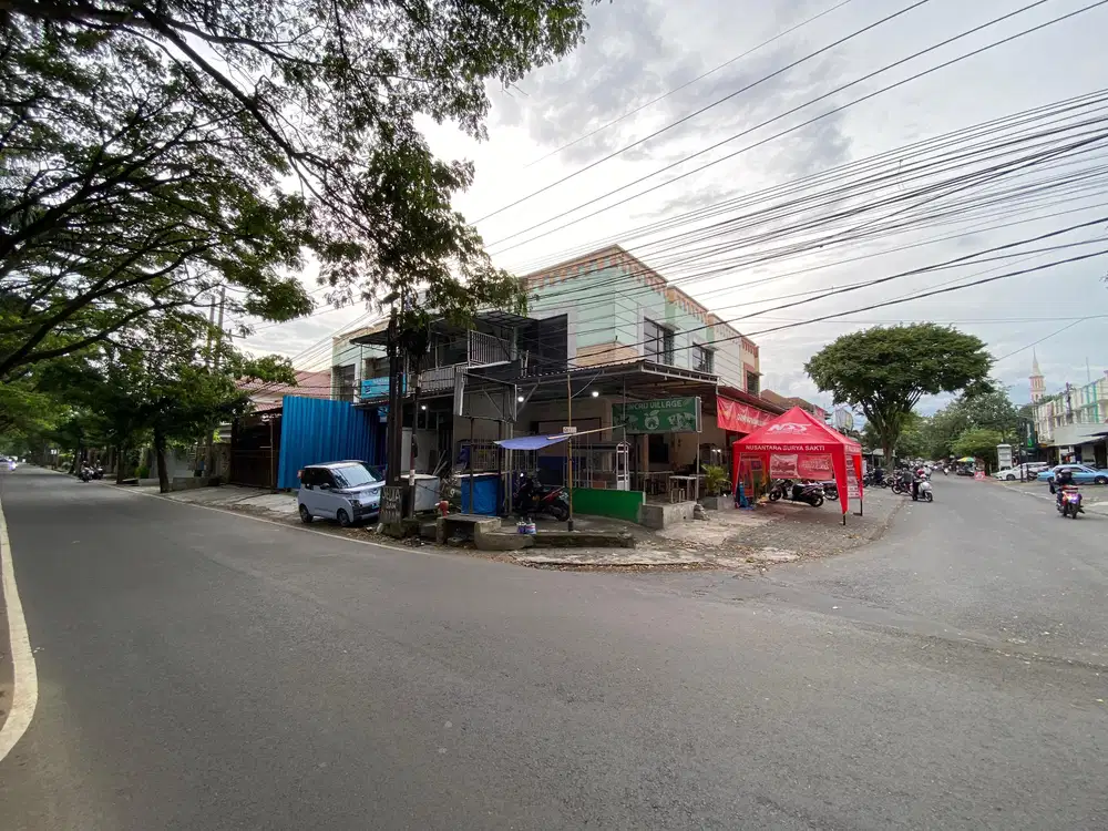 Tempat usaha di Poros Sawojajar