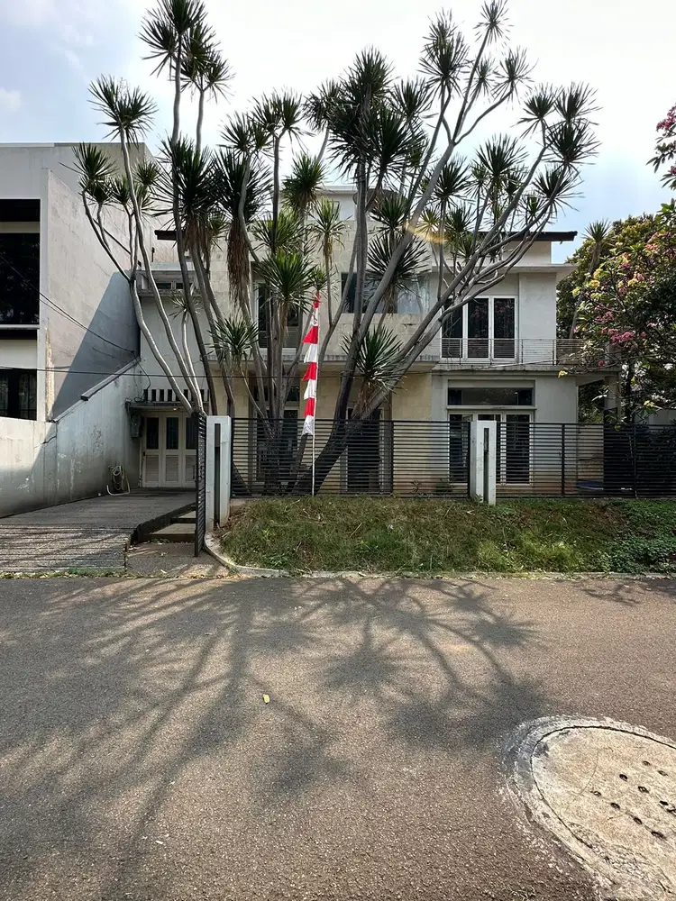 DIJUAL RUMAH TERAWAT DI PONDOK INDAH JAKARTA SELATAN