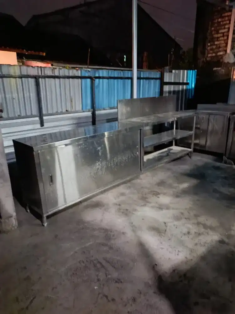 Meja kabinet Ss panjang