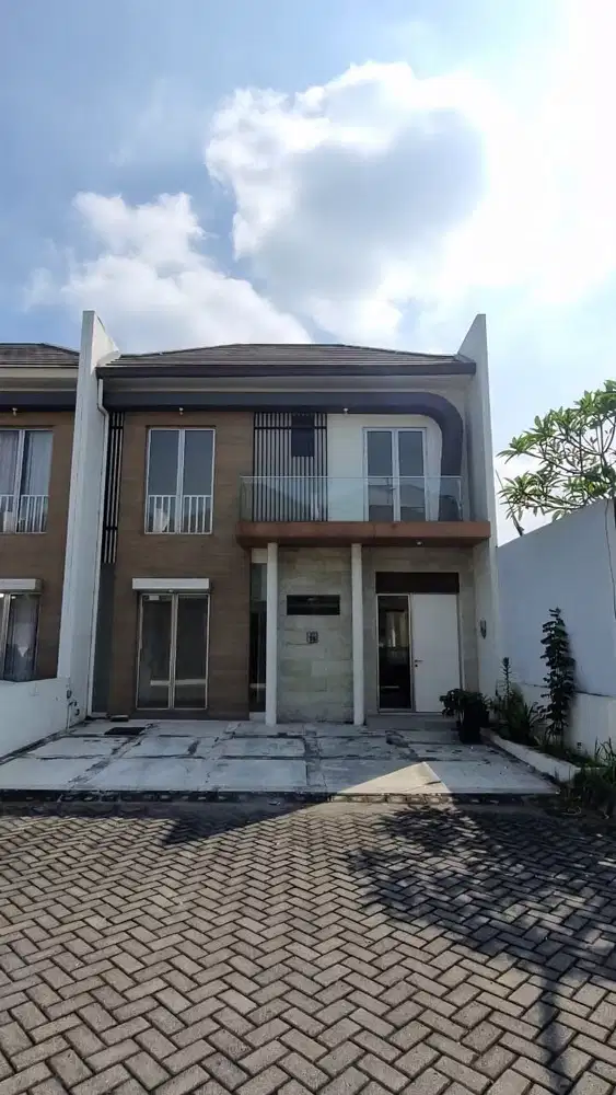 Dijual Cepat Rumah Baru 2 Lt Greenland Residence Garbera