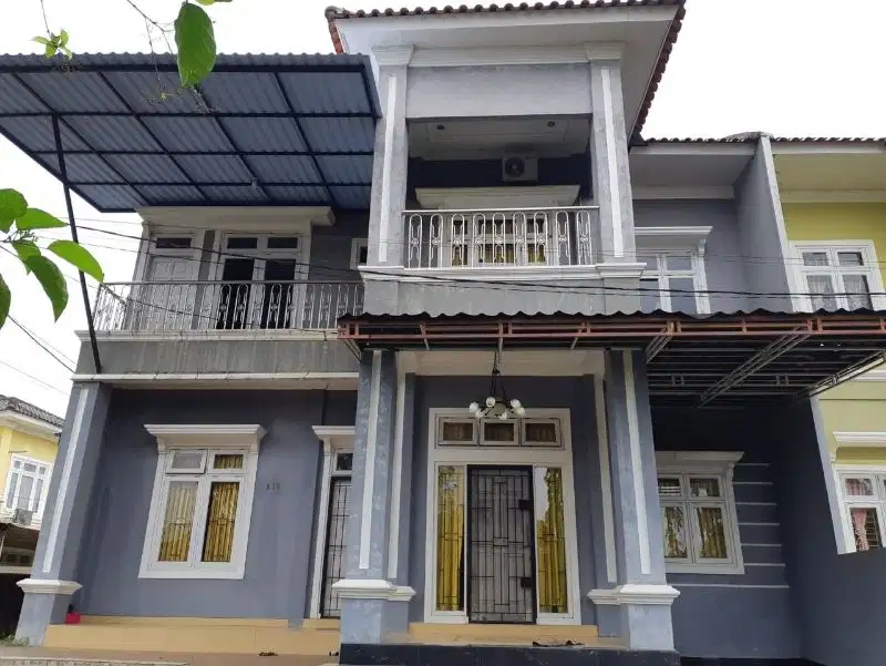 DIJUAL CEPAT  RUMAH BAGUS  DI KOMPEK ELIT    WAYHITAM PALEMBANG
