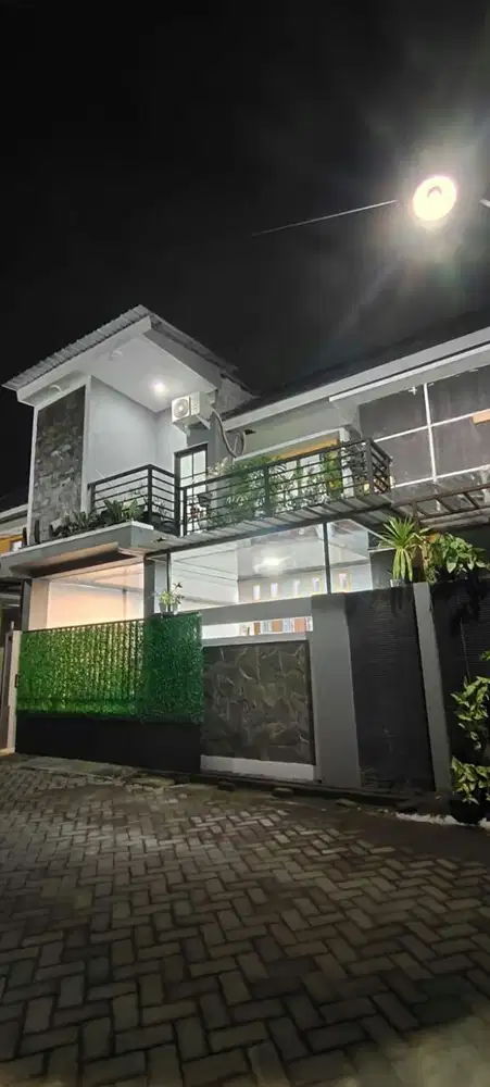 Rumah Bagus 2 lt di Gedongan Colomadu SHM Siap Huni