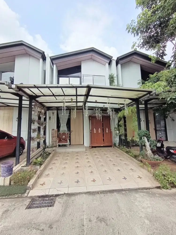 Disewakan Rumah Cluster Waterfront Lippo Cikarang