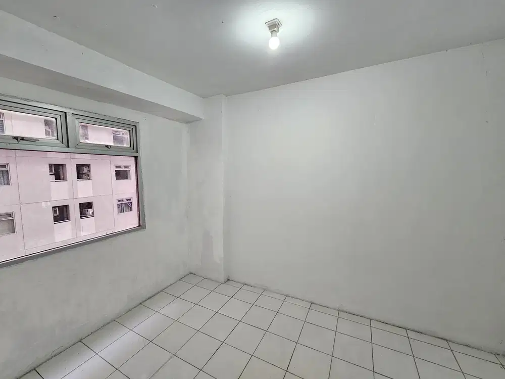 Di Sewakan unit Apartemen Tower Alamanda Lt. 8, 2 kamar kosongan