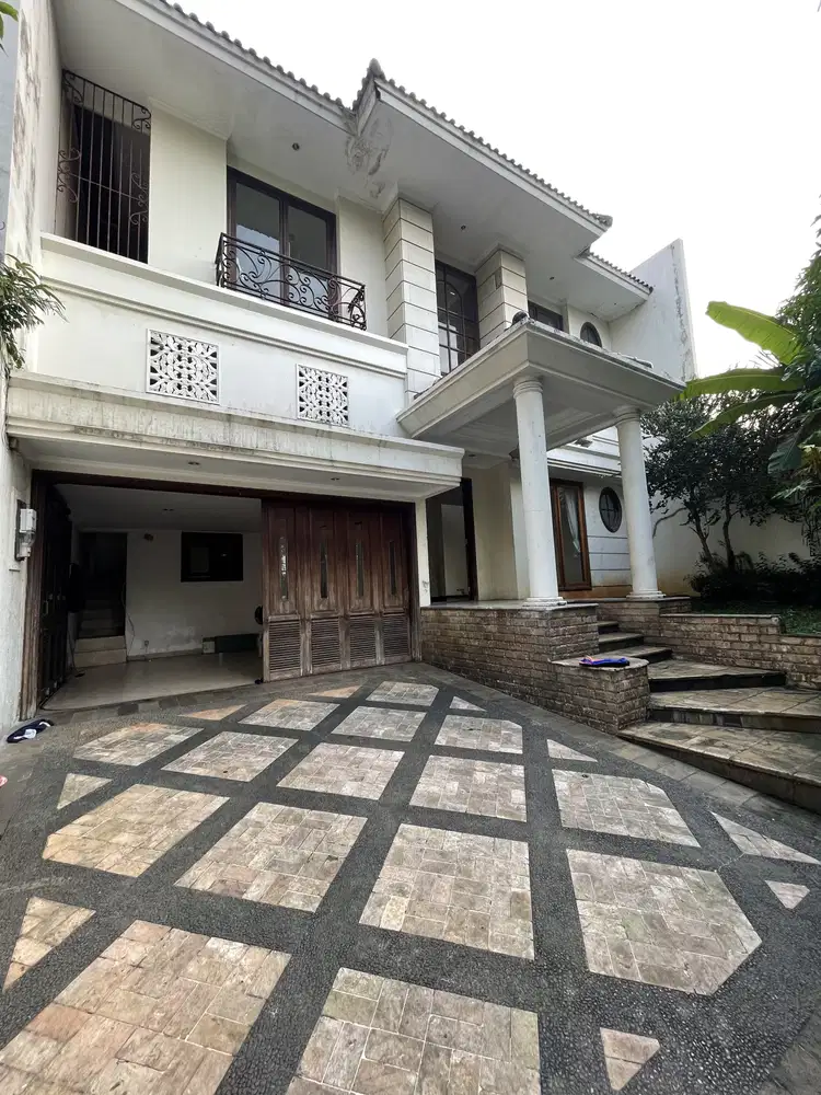 Dijual Cepat Rumah Bagus Area Pondok Indah 4 Bedroom Semi Furnished