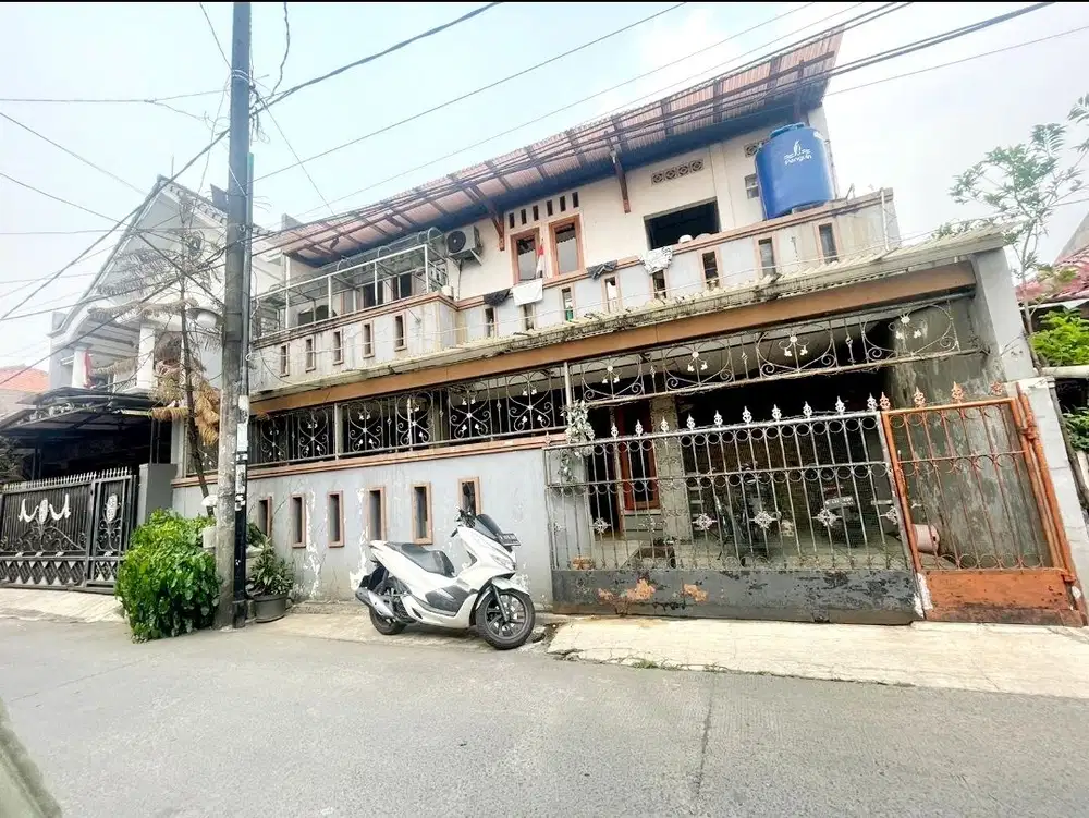 Rumah 2lantai dkt mall pondok gede LT.100m akses jln 2 mobil