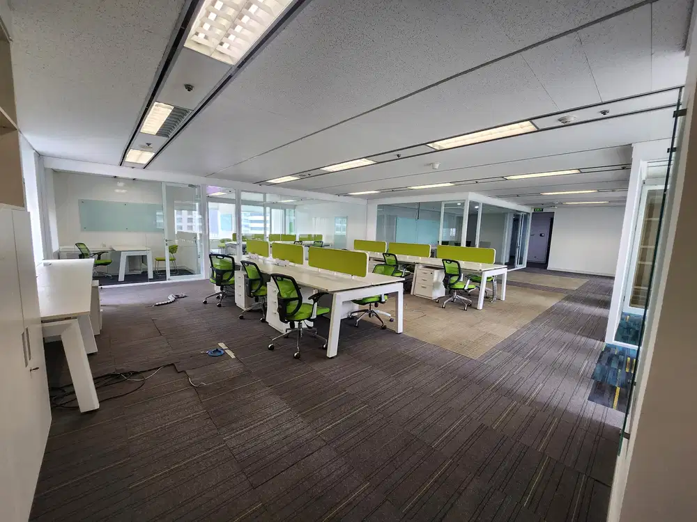 Sewa Kantor 363 m2 Furnish Siap Huni di Mid Plaza Sudirman, Hrg Nego