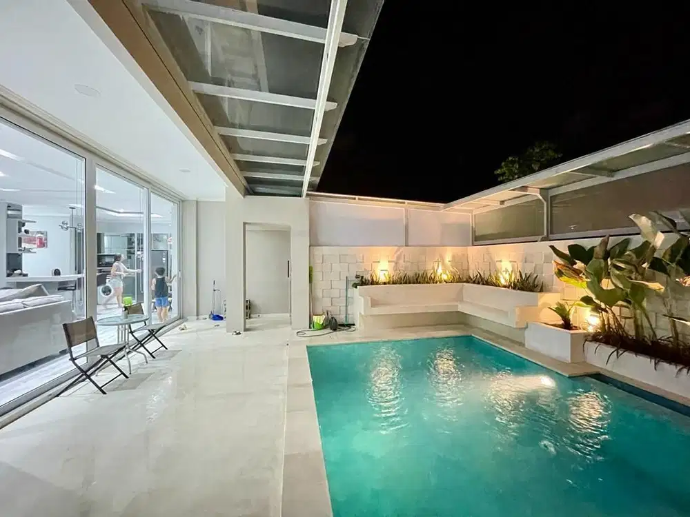 dijua rumah mewah lantai 2 kuta bali