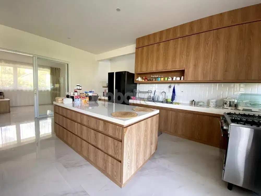 Stunning villa with beautiful view in Berawa, Canggu