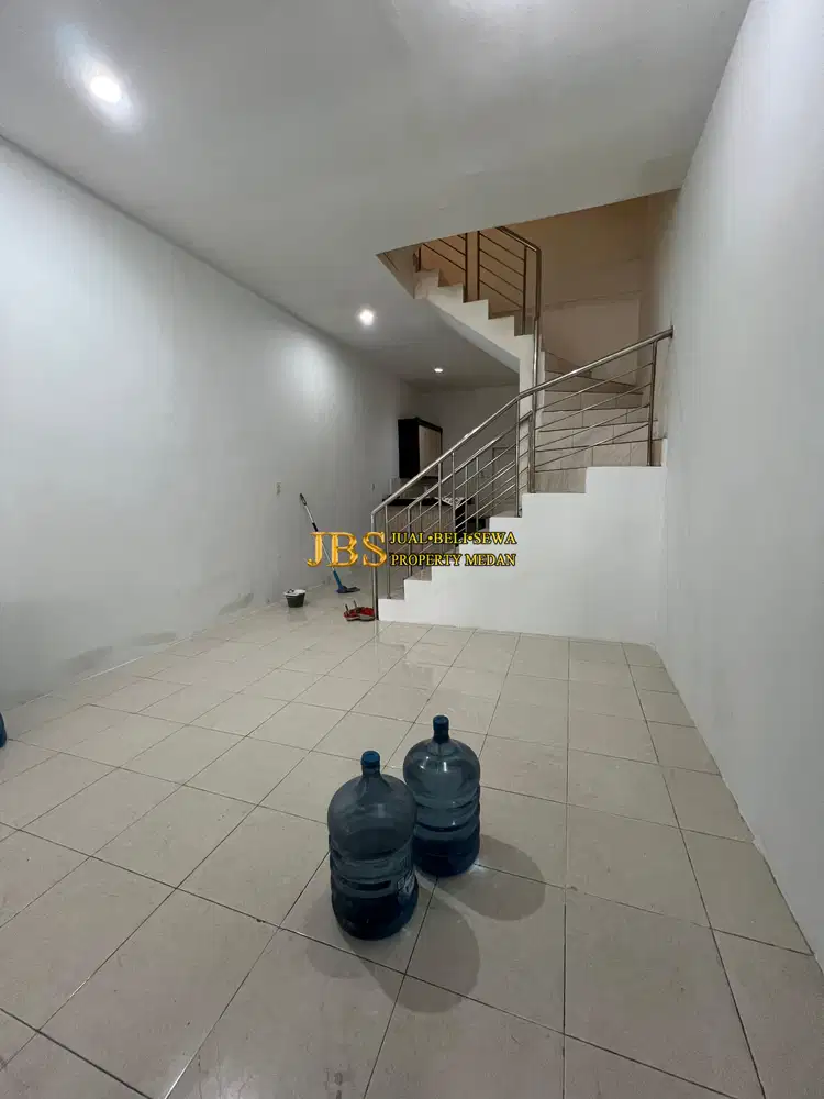 Dijual Rumah Siap Huni di Komplek Greenville Jalan Bakti Luhur - Medan