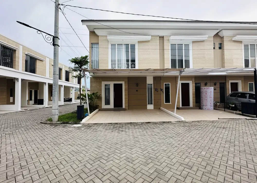 DI JUAL RUMAH DI TENGAH KOTA MAKASSAR DEKAT HOTEL FOUR POINTS