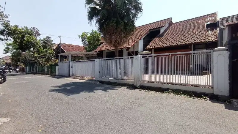 DIJUAL RUMAH MURAH COCOK BUAT KOST ,KANTOR CIJAGRA SURYALAYA