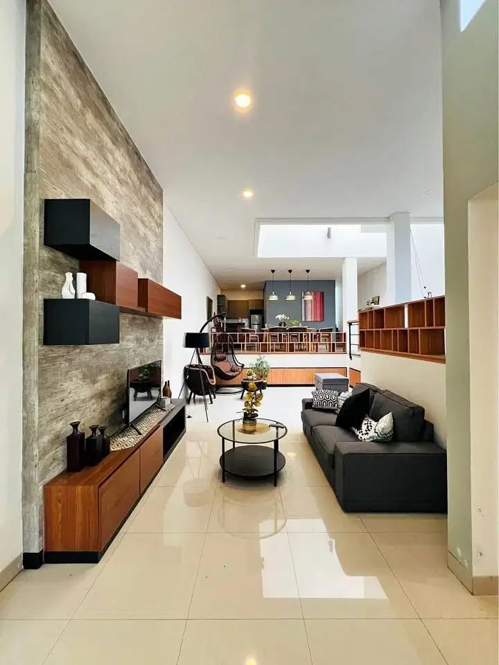 Rumah minimalis full furnished di sayap bkr Buahbatu Lengkong