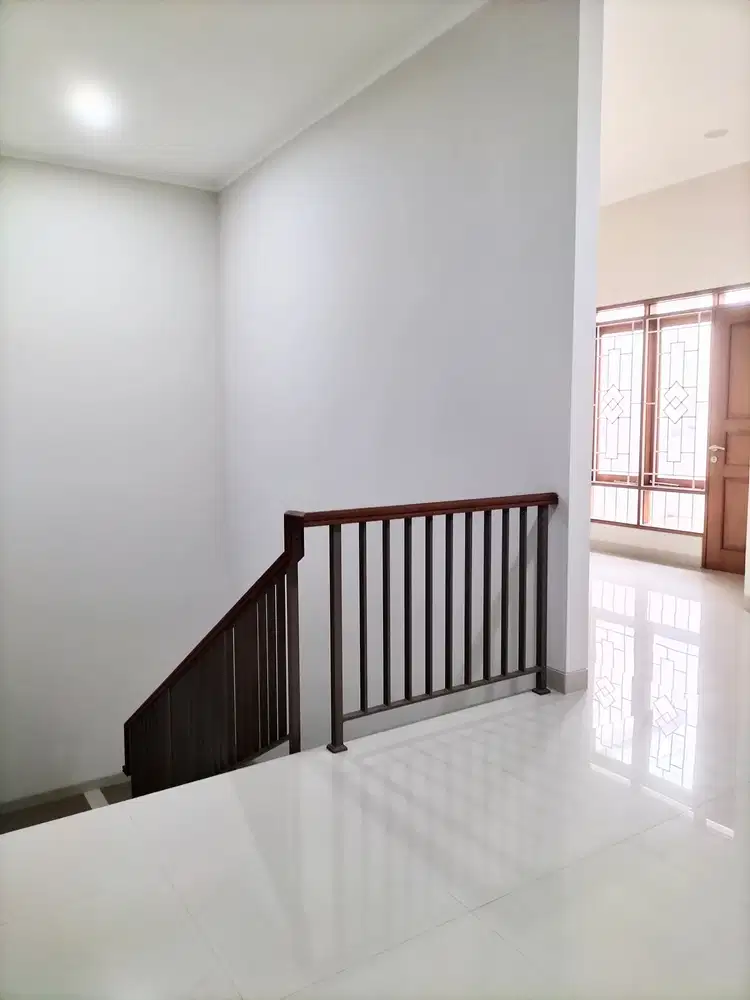 Disewakan Rumah Baru Cluster di Setiabudhi, Elite,aman,Nyaman,Asri