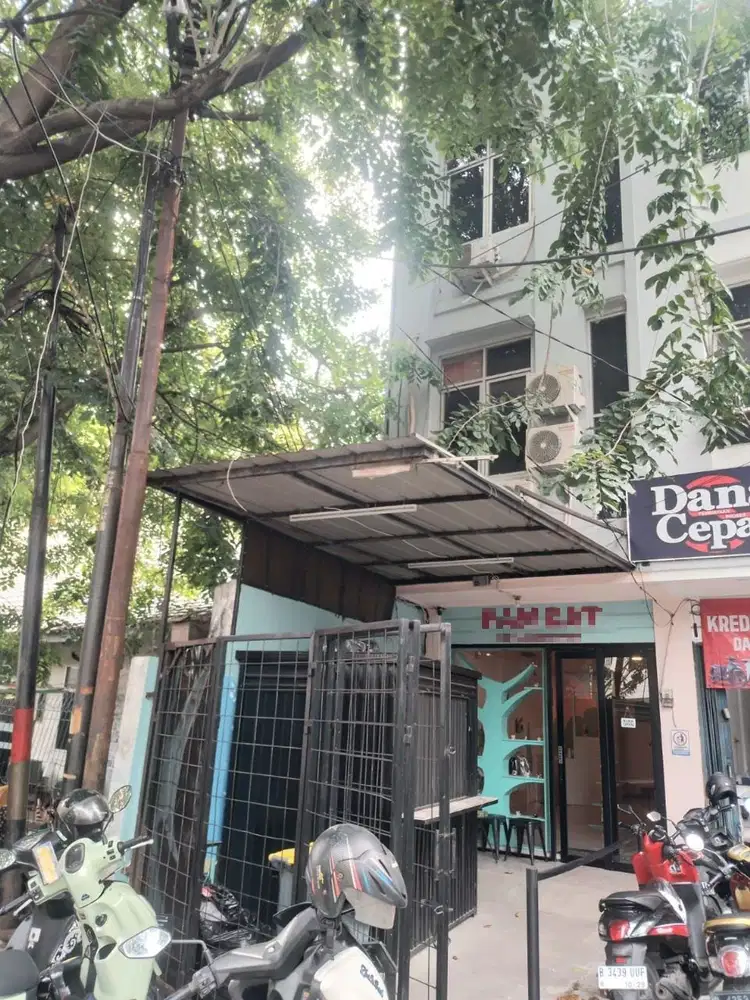 Di Jual Ruko 4 Lantai Lokasi Strategis di Pondok Kelapa, Jakarta Timur