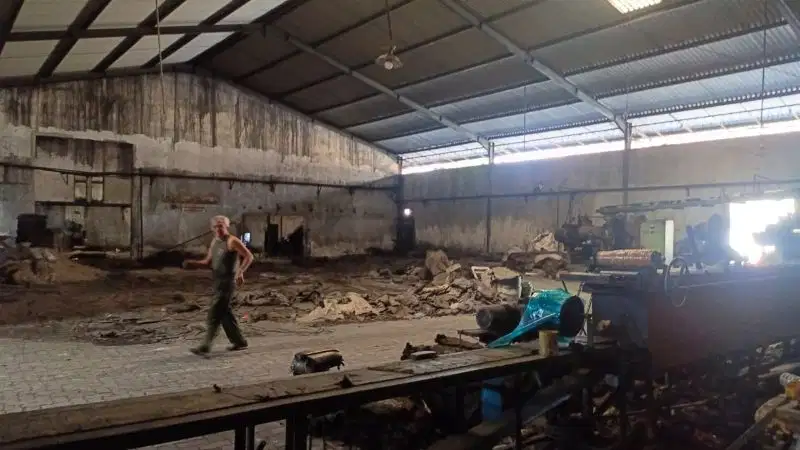 Dijual Ex Pabrik Vulkanisir  Ban di Jl. Raya Muktiharjo Semarang