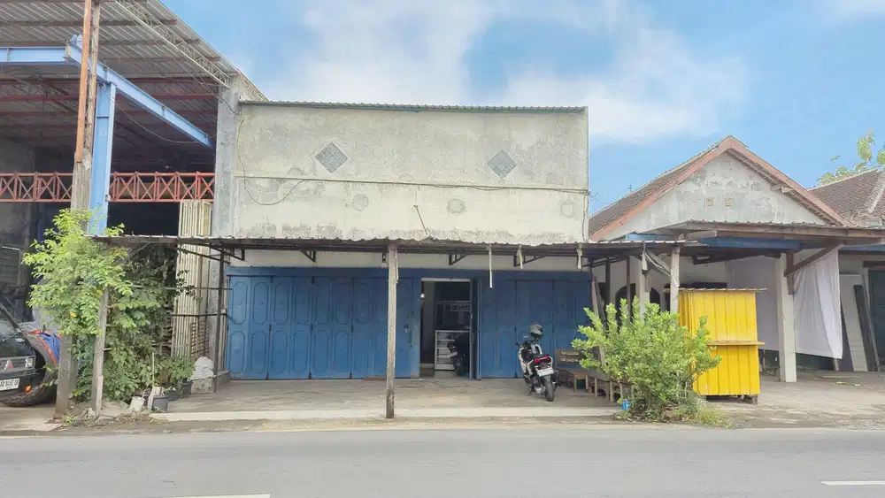 Rumah ruko Strategis Kawasan Embarkasi Donohudan 2 Lantai Siap pakai