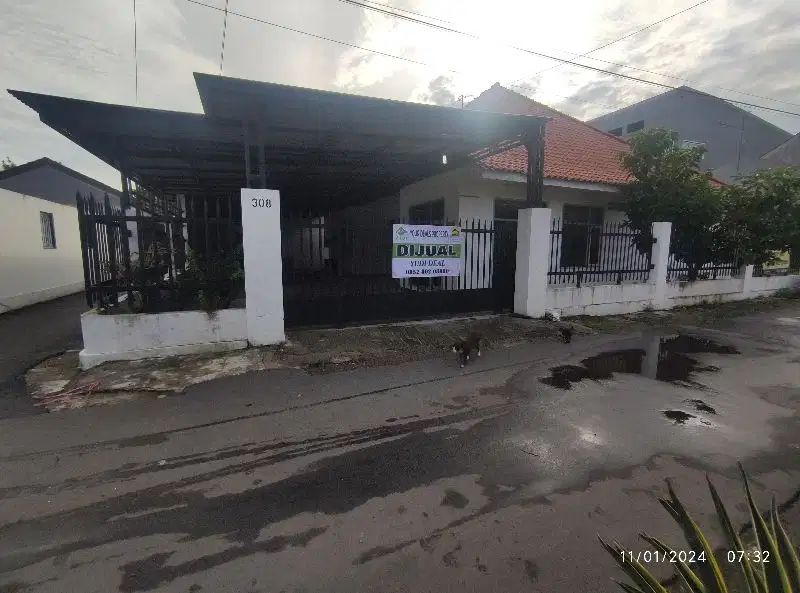 Rumah hitung tanah sebrang kantor satpol PP kota Cirebon