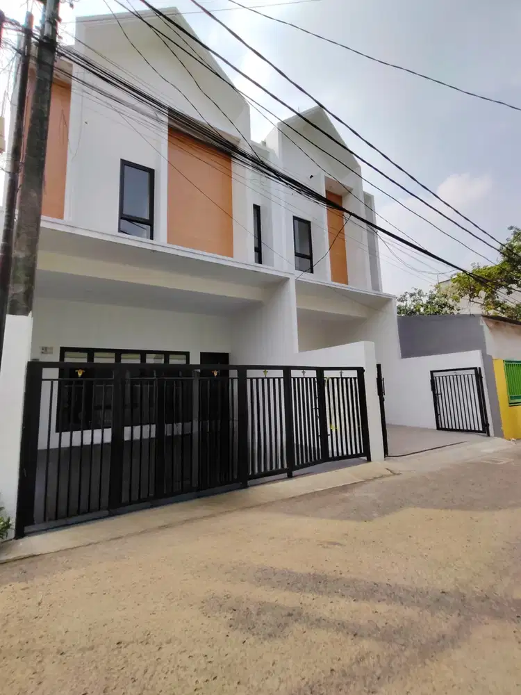 Rumah Siap Huni Dekat LRT Taman Mini Jakarta Timur