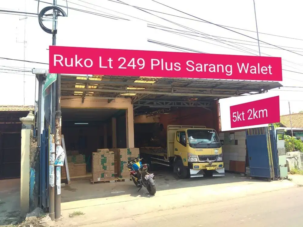 Ruko Super Jumbo Di Belakang Harapan indah