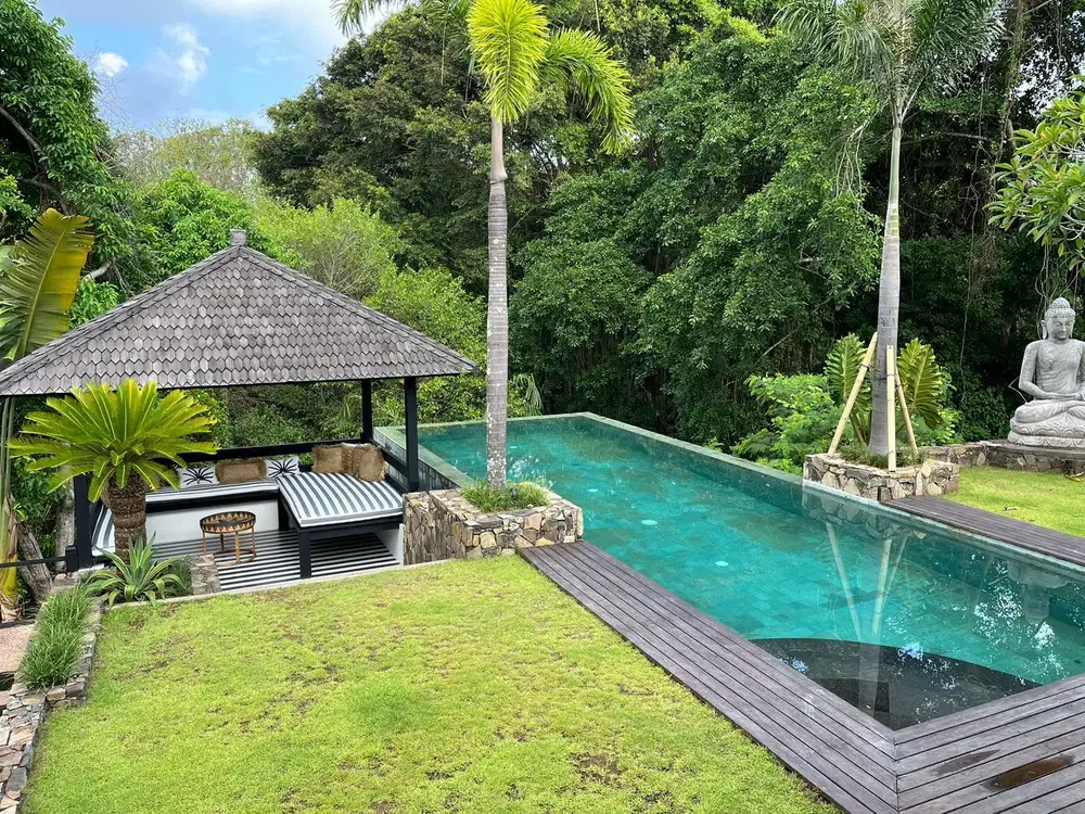 dijual villa.los sungai & view jungle munggu