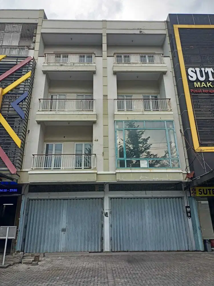 DISEWAKAN 2 Petak Ruko Jalan Lamadukelleng