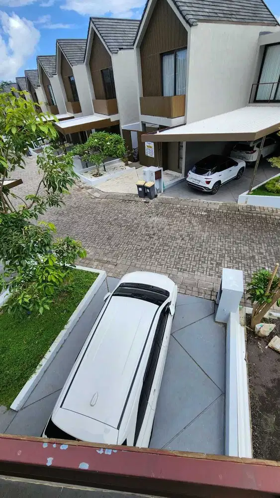RUMAH MINIMALIS 3 BR CLUTSER ADA CLUB HOUSE STARTEGIS DI JIMBARAN