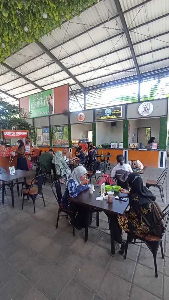 Disewakan stand makanan di FoodCourt
