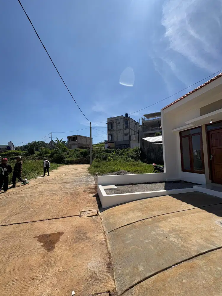 Rumah minimalis, 1 kamar tidur ada halaman belakang, posisi datar