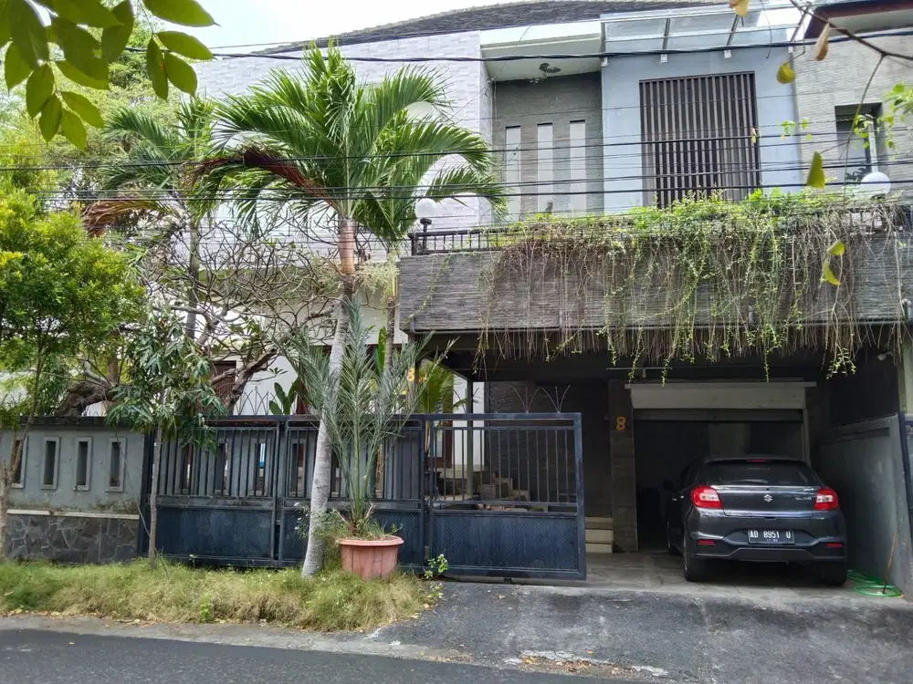 Dijual Rumah 5 Kamar Tidur Di Area Sunset Road