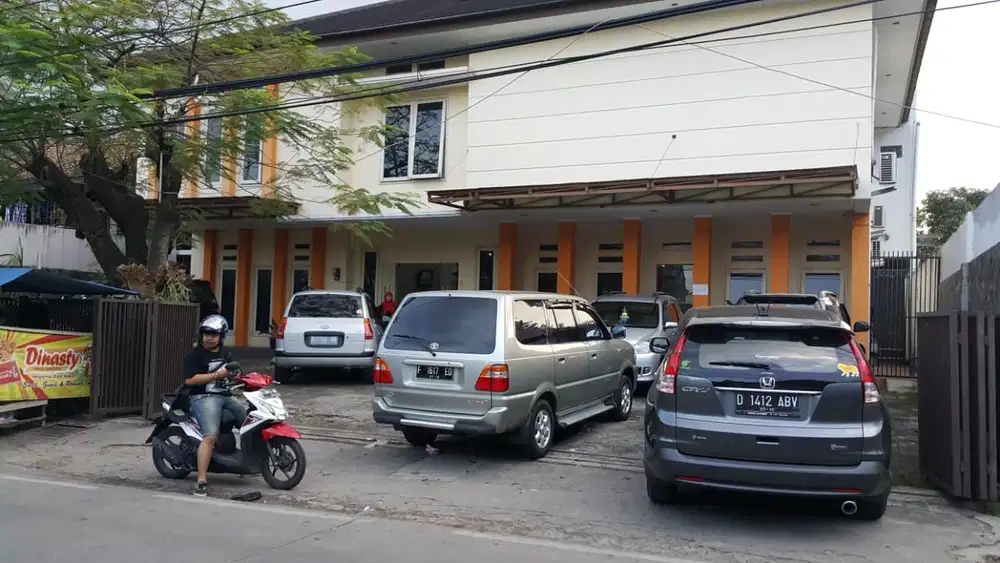 Hotel strategis di cikutra dekat kampus widyatama dan gor citra