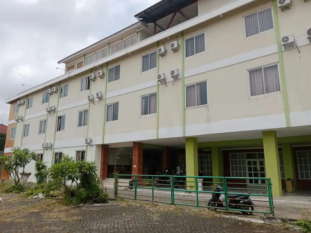 Guest house aktif tengah kota solo 47 kamar dijual cepat