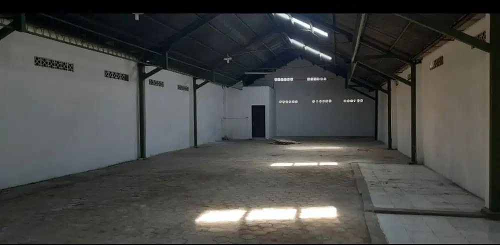 Di Di sewakan murah gudang dan kantor