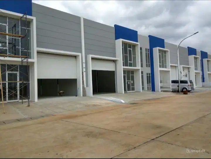 Gudang di Pergudangan BIZZPARK 3, Bekasi, Dijual diBawah Harga Pasar