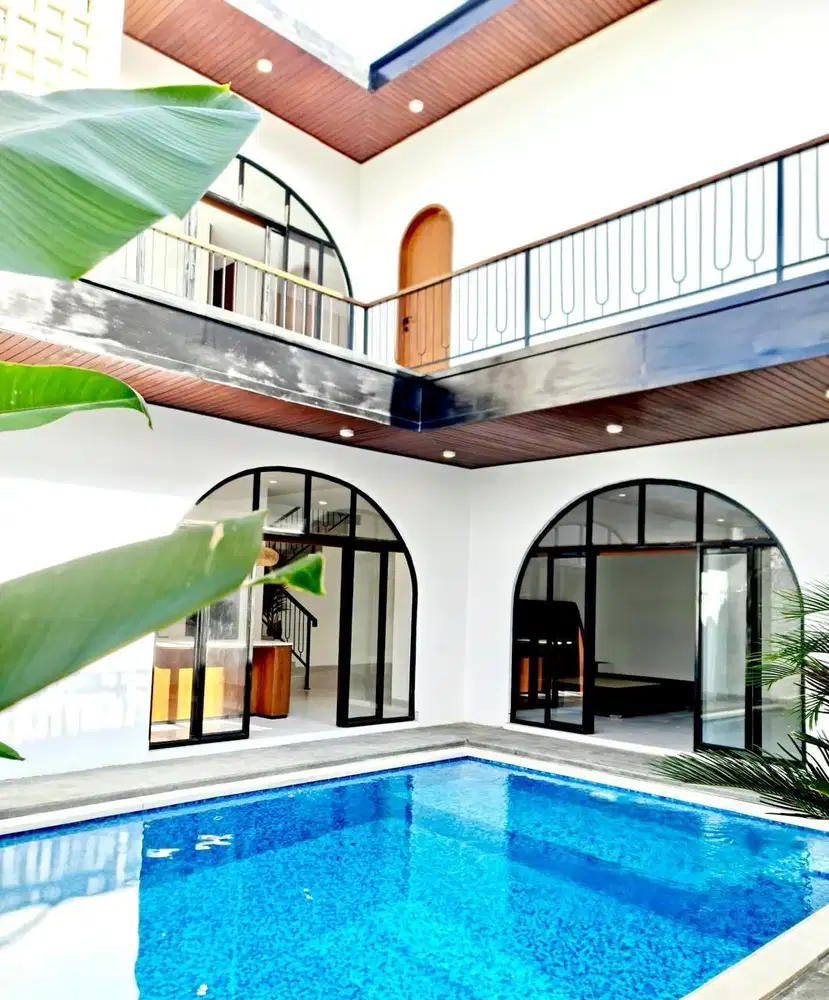 dijual villa style mediteranian lantai 2 munggu