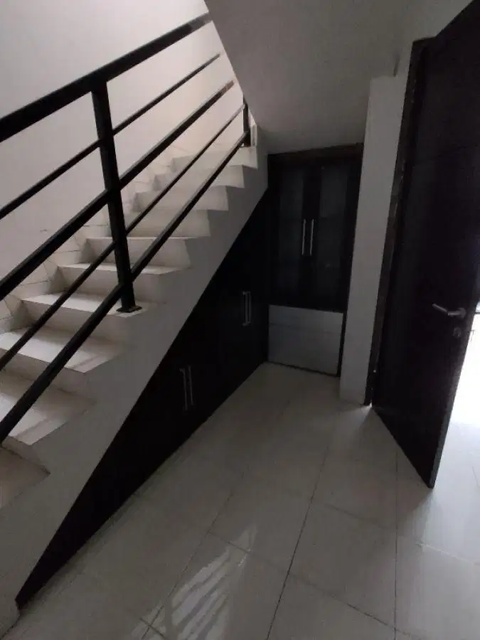 Jual rumah perumahan eksklusif mewah