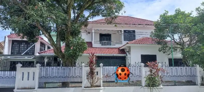 Disewakan rumah besar di tengah kota dekat PS mall Palembang