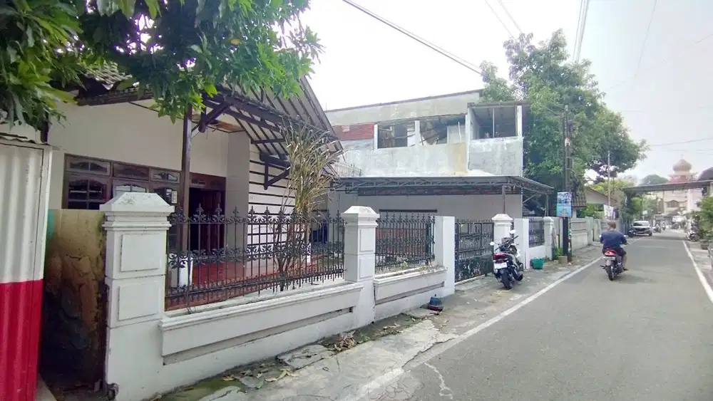 Rumah luas solo kota Laweyan dijual