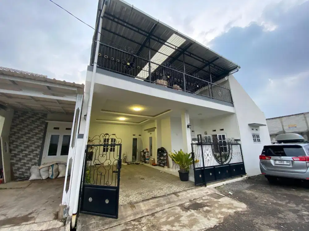 Rumah Dijual Siap huni 2 lantai lokasi Cisaat Sukabumi hanya 5 menit tol