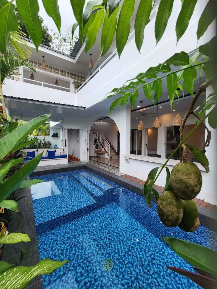 dijuL villa lantai 2 canggu