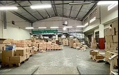 Rumah dan Gudang Murah Strategis SHM di Hanggar, Bandung