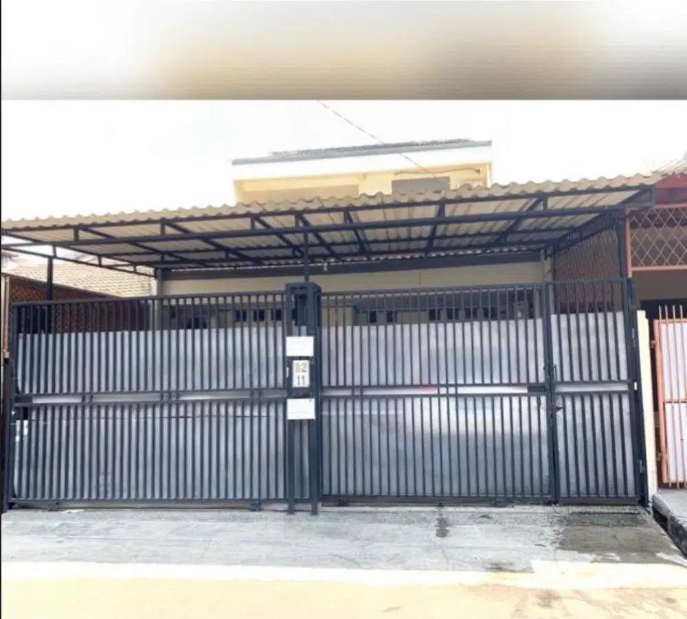 Di Jual Rumah 2 Lantai Dalam Perumahan Taman Kota, Jakarta Barat