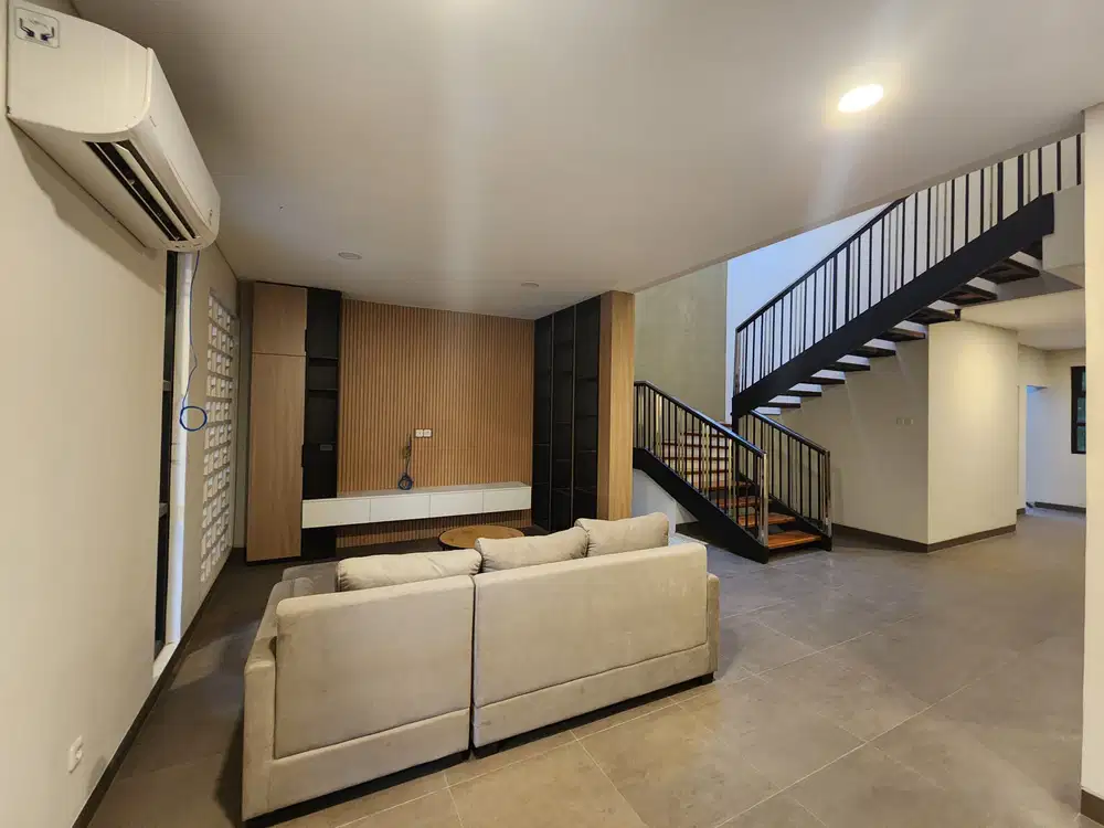 Full Furnished, Rumah Candi Golf Jangli Tembalang