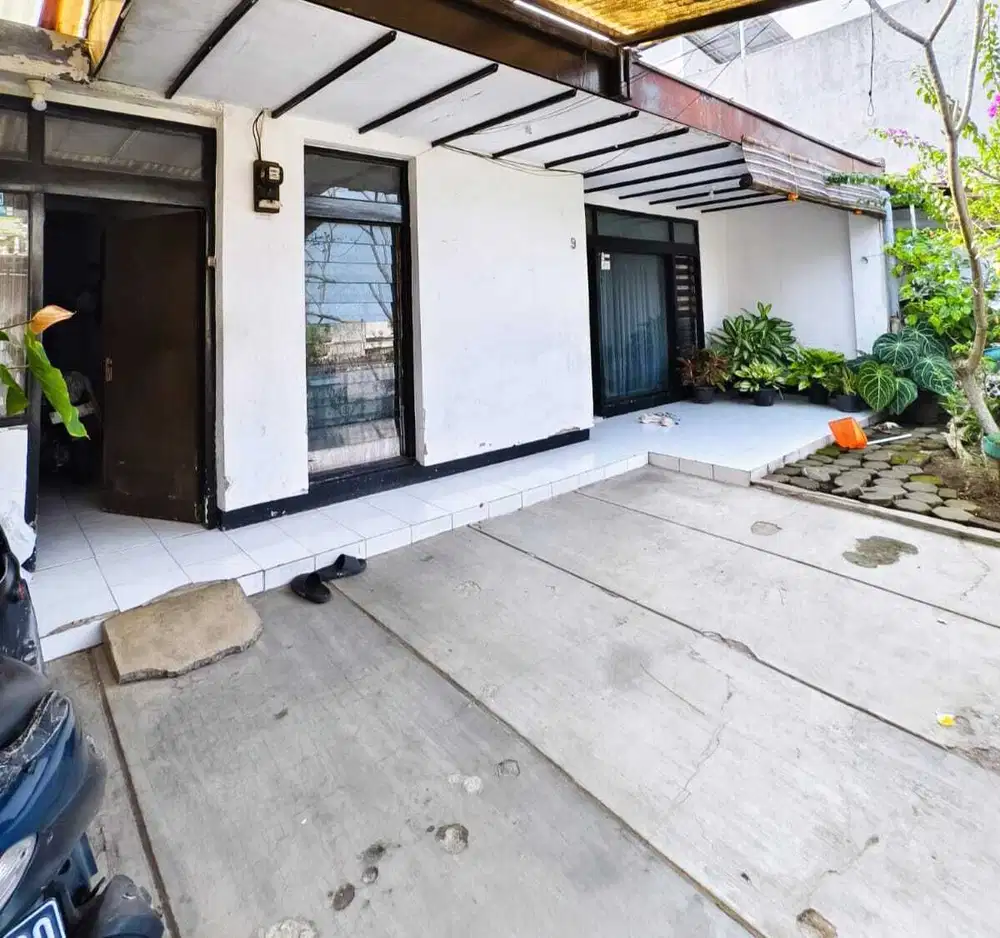 Jual rumah lama harga menarik di sukaluyu bandung