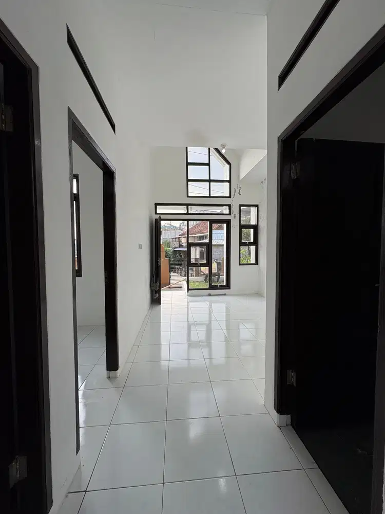 CARI RUMAH PINGGIR JALAN MODEL BAGUS, cobain dulu survei kesini!!