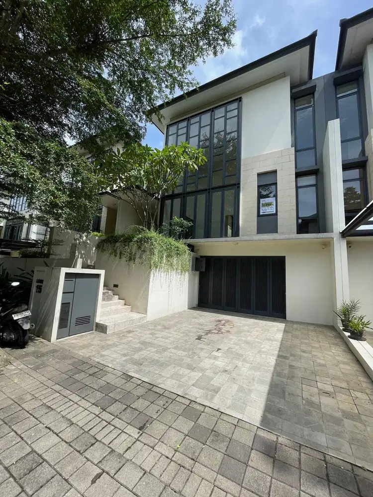 Disewakan Rumah Nava Park BSD - 4BR+1 Unfurnished