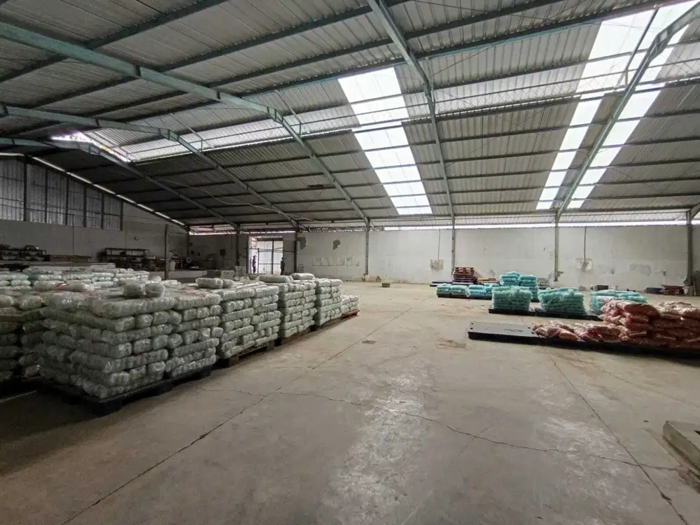 Sewa Gudang Cocok Usaha Industri  Jl. Urip Sumoharjo Semarang – 10044
